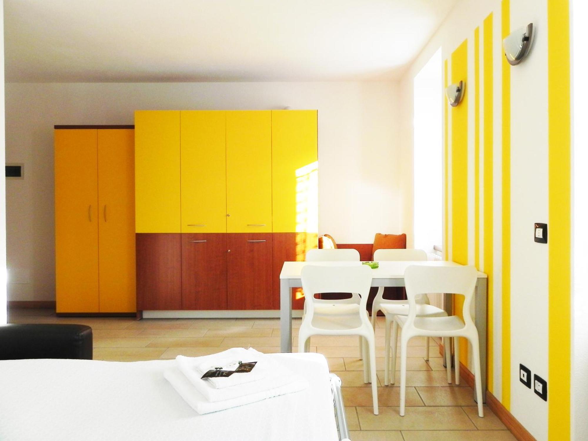 Aparthotel Acero Rosso 3*