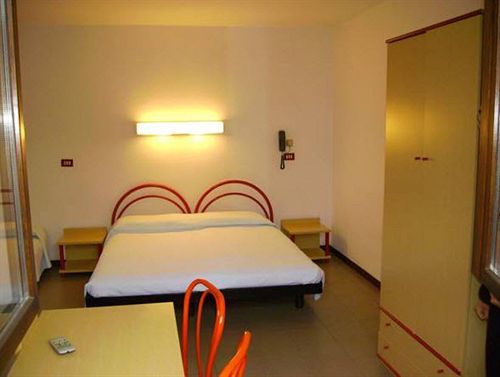 Aparthotel Acero Rosso